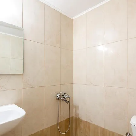 Apartment στούντιο στη στοά βαρβουτσή#10 *